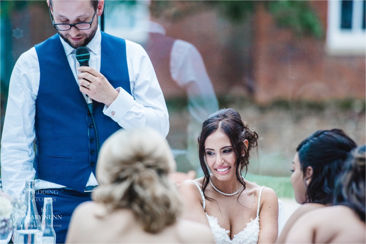 Who gives wedding speeches image